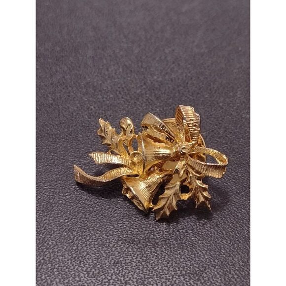 Roma gold tone holiday bell brooch - Picture 8 of 8